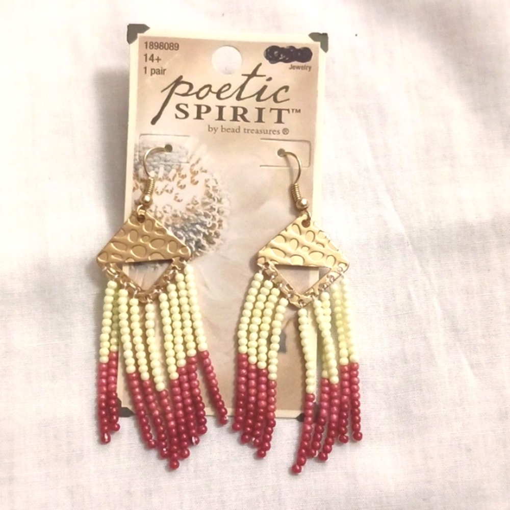 New Poetic Spirit dangling earrings golden beaded bohemian style earrings.